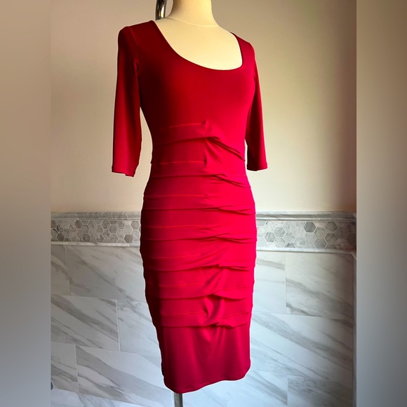 Eva Varro Ruched Stretched Bodycon Red Dress Size Small - Picture 3 of 13